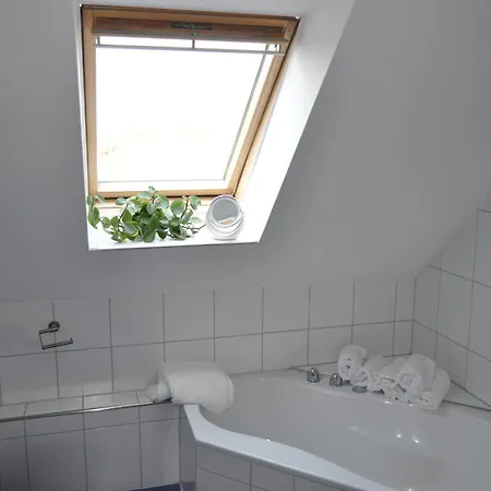 Zentrumsnahe Im Gruenen Apartman Röbel