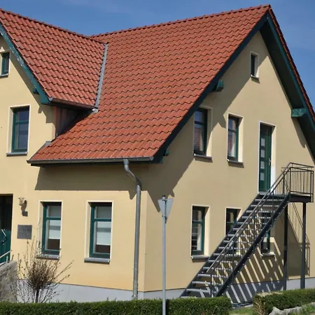 Zentrumsnahe Im Grünen * Röbel