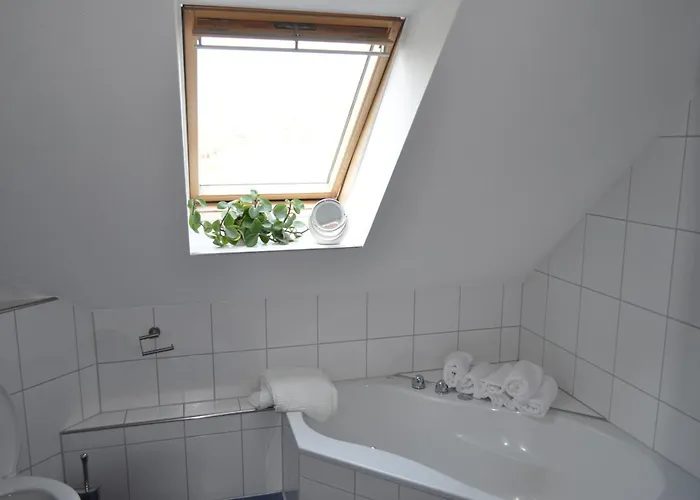 Zentrumsnahe Im Grünen Apartment Röbel